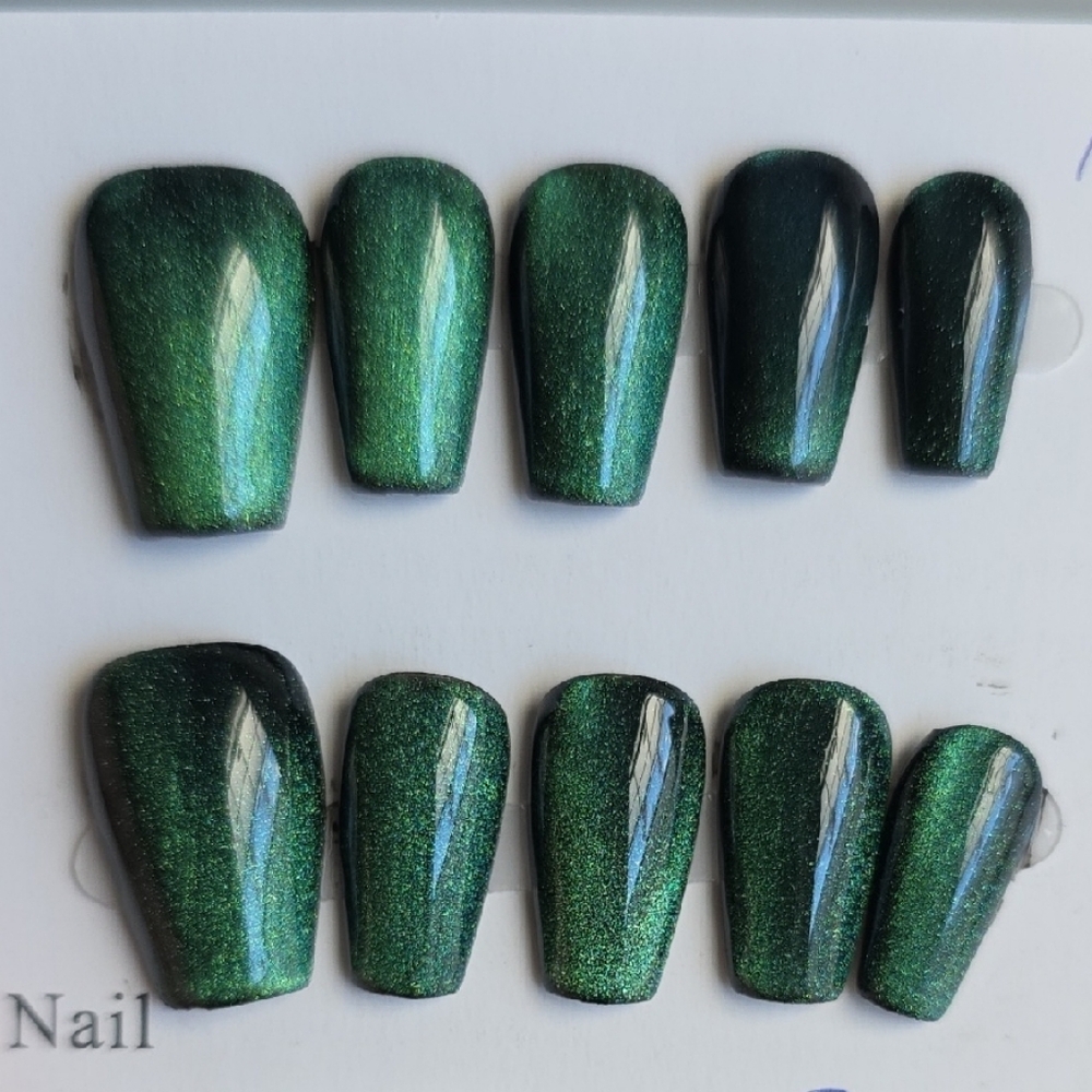 Green Shimmer Press-On Nails